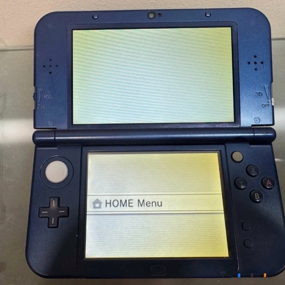 IPS Nintendo NEW 3DS XL / LL in Metallic Blue + 64gb + games + charger